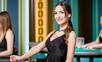Giao diện người dùng thân thiện trên màn hình điện thoại và máy tính bảng, minh họa trải nghiệm cá cược dễ dàng trên game bài good88.